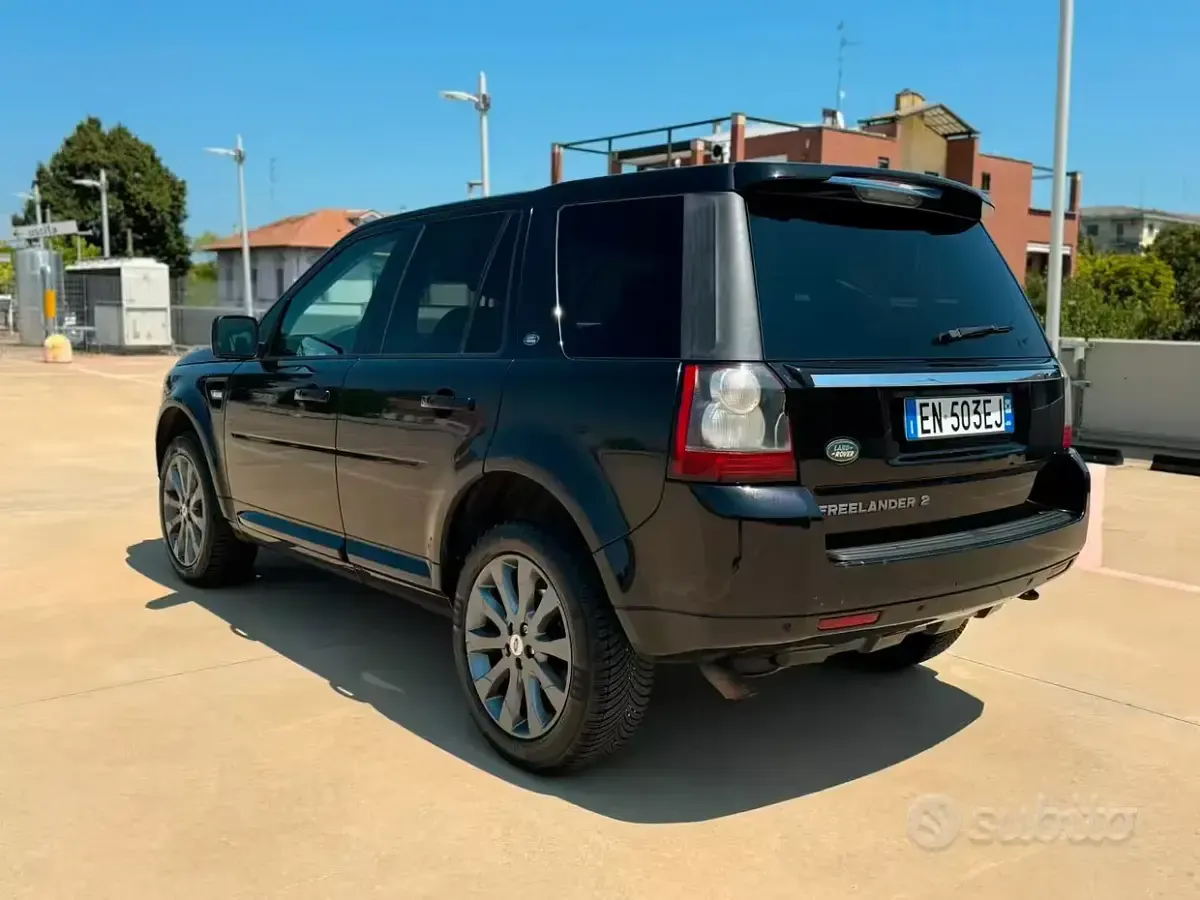 Usata Land Rover Freelander 2 160 CV (117 kW) 2013 Nero SUV