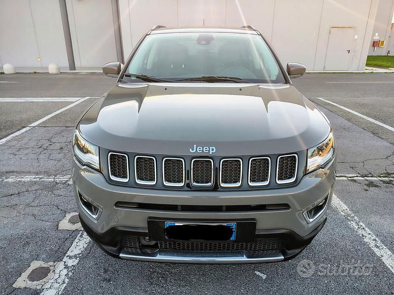 Usata Jeep Compass 120 CV (88 kW) 2021 Grigio SUV