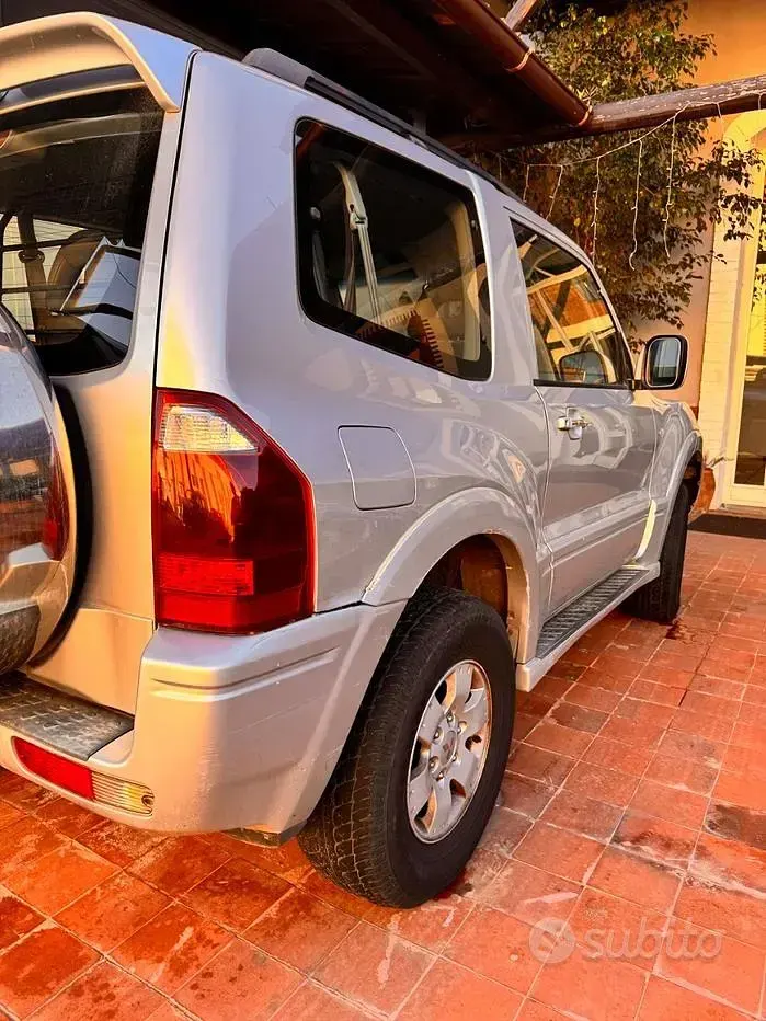 Usata Mitsubishi Pajero 160 CV (117 kW) 2003 SUV