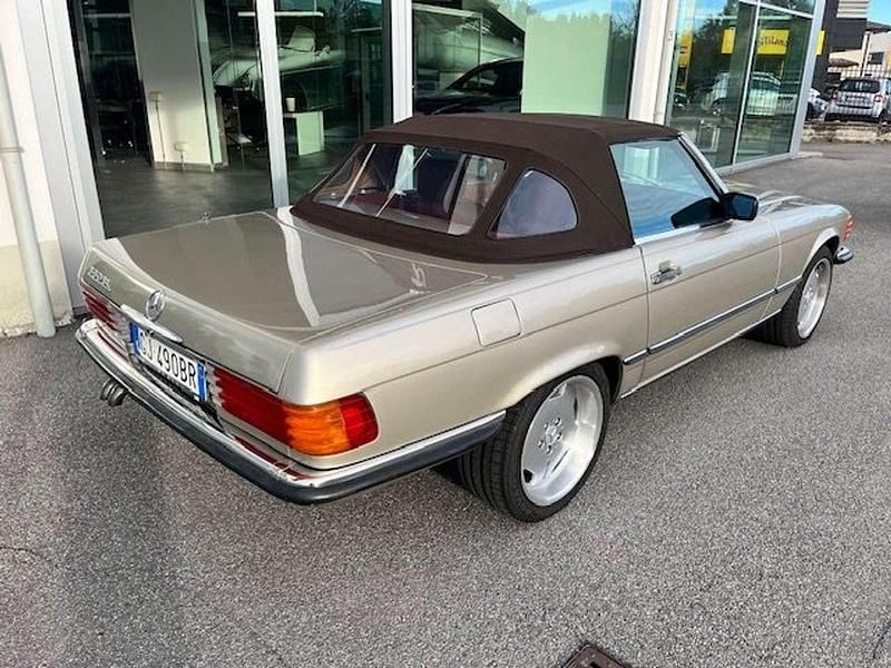 Usata Mercedes 230 230 CV (169 kW) 1987 Beige Cabrio