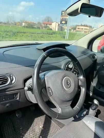 Usata Renault Modus 100 CV (73 kW) 2011 Nero Monovolume