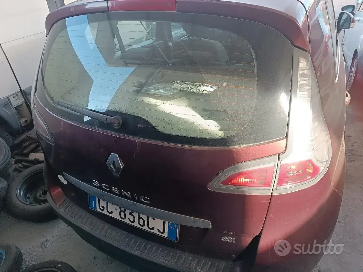 Usata Renault Scénic III 110 CV (80 kW) 2014 Monovolume