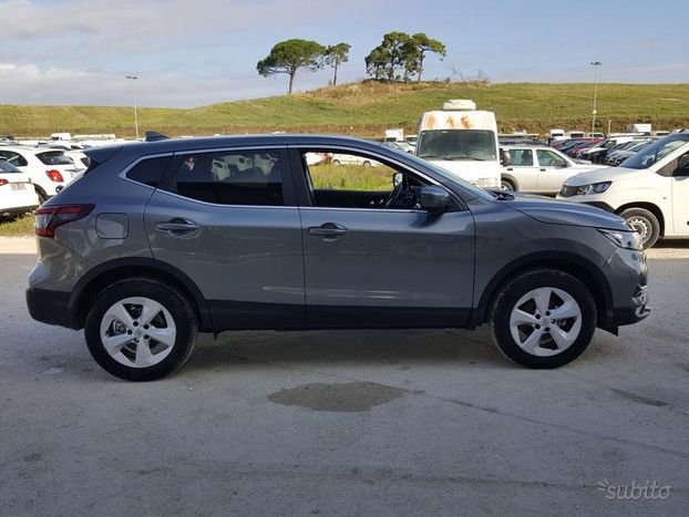 Venduto Nissan Qashqai 1 5 Dci 110 Bu Auto Usate In Vendita