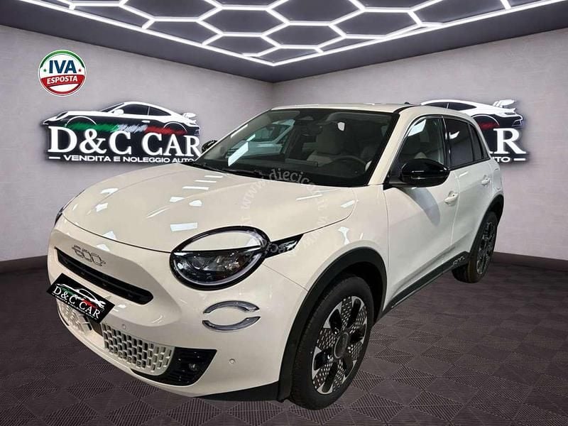 Nuova Fiat 600 La Prima 136 CV (100 kW) 2025 Bianco SUV