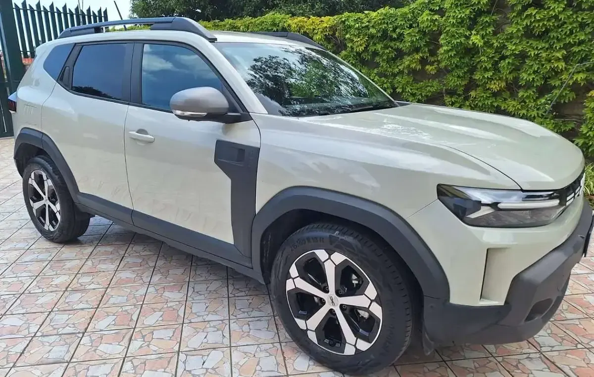 Usata Dacia Duster Journey 94 CV (69 kW) 2024 Beige SUV