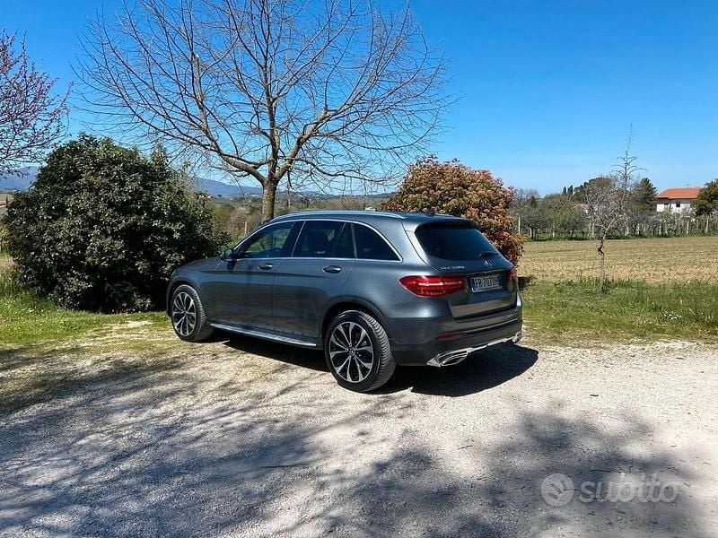 Usata Mercedes GLC220 170 CV (125 kW) 2018 Grigio SUV