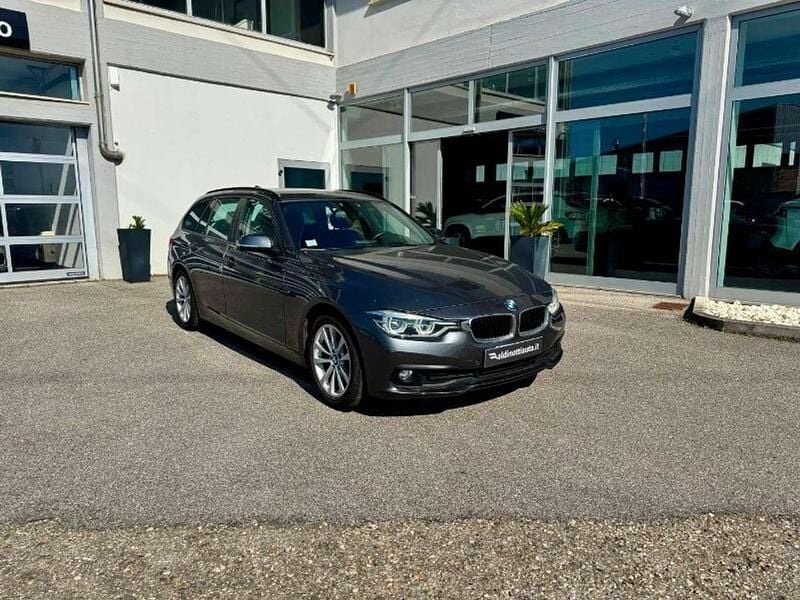 Usata BMW 318 Advantage 150 CV (110 kW) 2016 Grigio Station wagon