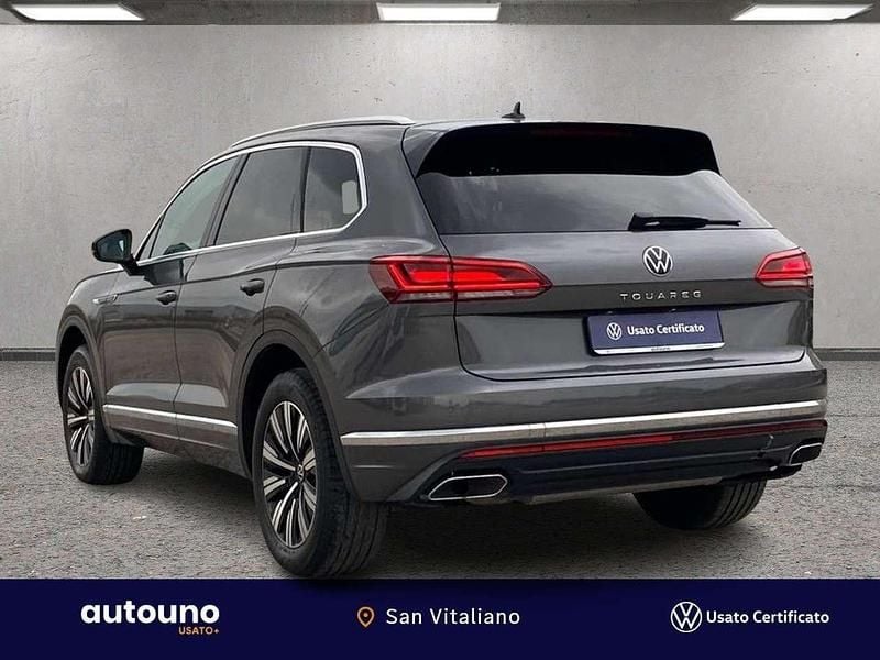 Begagnad VW Touareg Elegance 231 HK (169 kW) 2023 Grå SUV