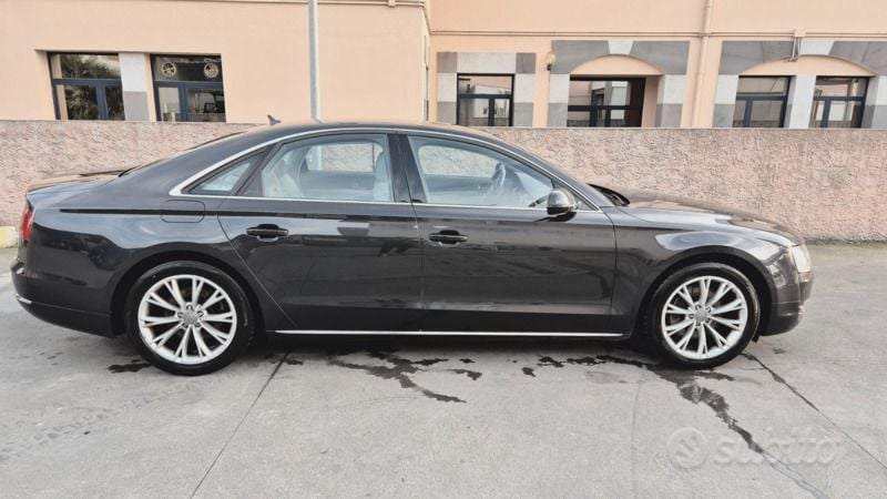 Usata Audi A8 250 CV (183 kW) 2013 Grigio Berlina