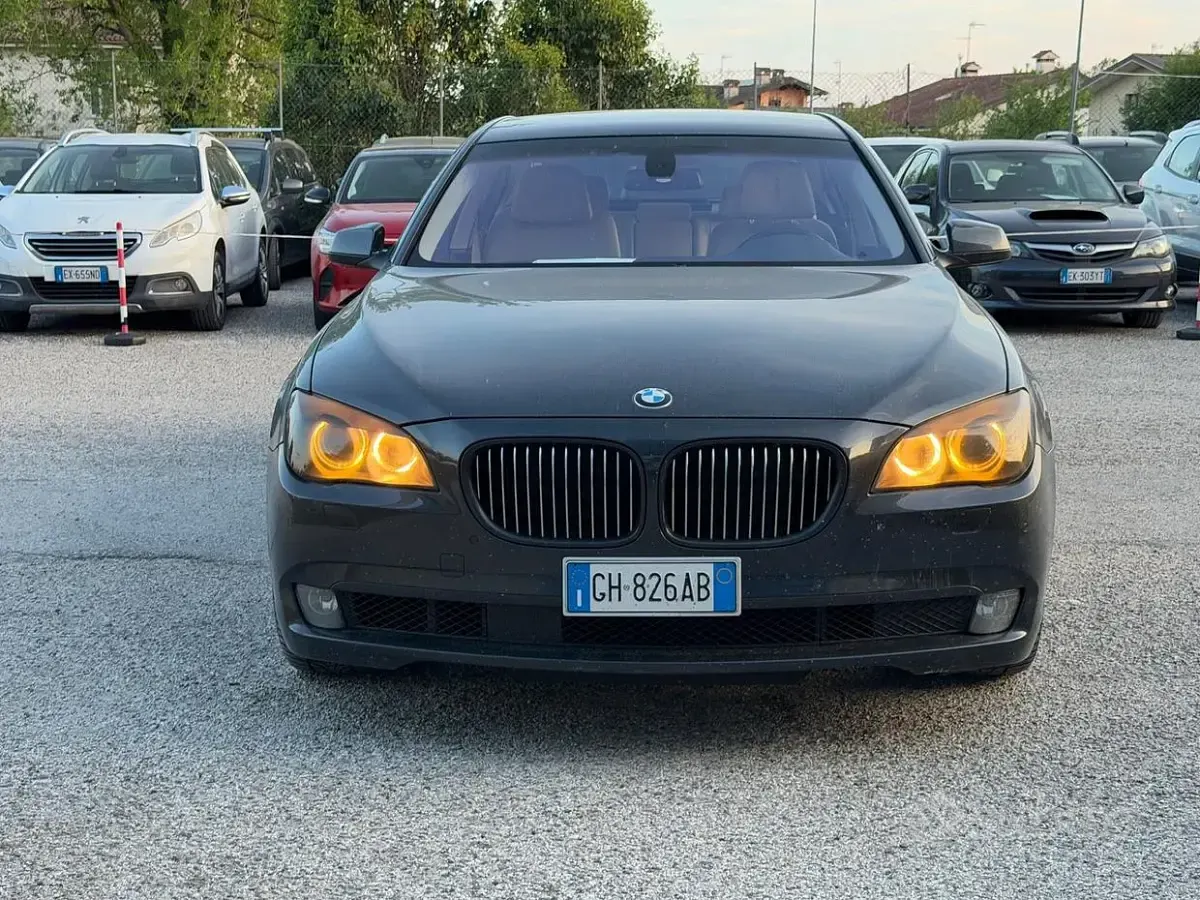 Usata BMW 730 313 CV (230 kW) 2013 Nero Berlina
