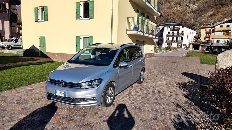 Usata VW Touran 110 CV (80 kW) 2016 Grigio Monovolume