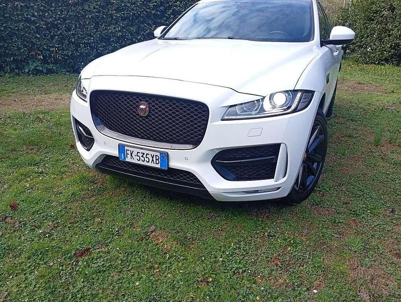 Usata Jaguar F-Pace R-Sport 179 CV (131 kW) 2017 SUV