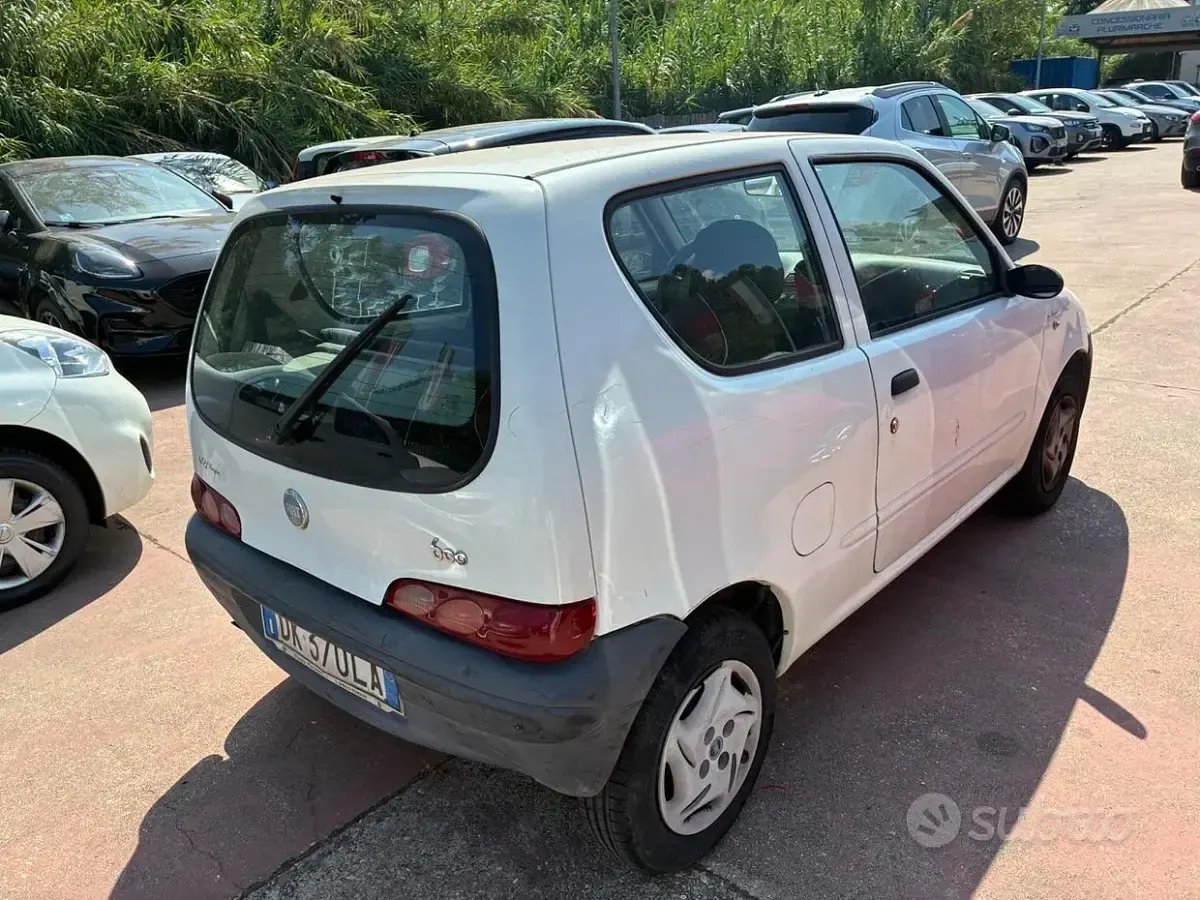 Usata Fiat 600 54 CV (39 kW) 2007 Bianco Utilitaria