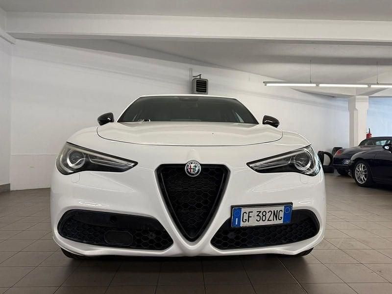 Usata Alfa Romeo Stelvio Veloce 209 CV (153 kW) 2021 Bianco SUV