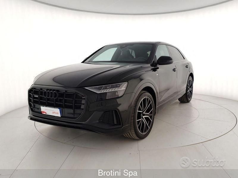 Usata Audi Q8 Sport 231 CV (169 kW) 2021 Nero SUV
