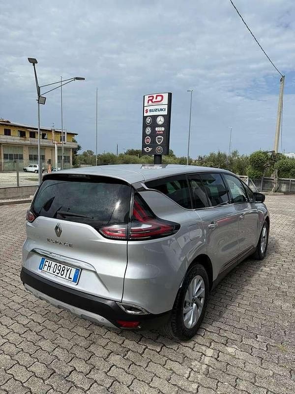Usata Renault Espace 160 CV (117 kW) 2017 Argento Monovolume