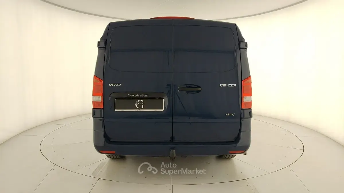 Usata Mercedes Vito 190 CV (139 kW) 2022 Blu Furgone