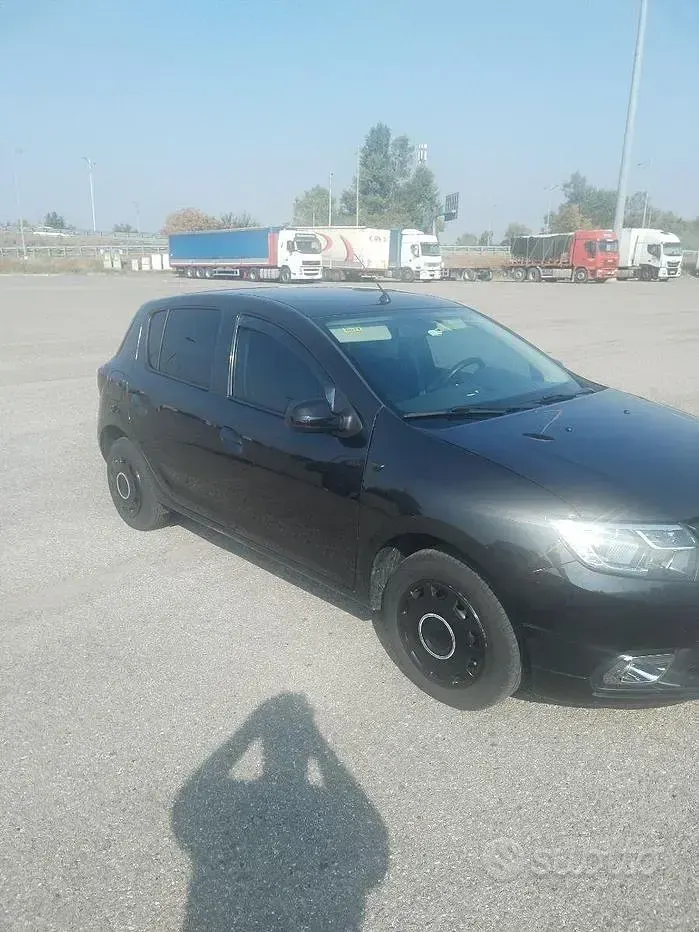 Usata Dacia Sandero 73 CV (53 kW) 2020 Nero Berlina