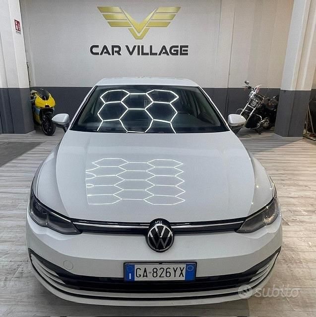Usata VW Golf VIII Style 131 CV (96 kW) 2020 Bianco Berlina