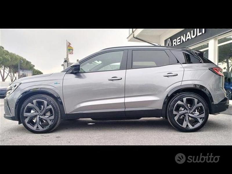 Usata Renault Austral Techno Esprit Alpine 200 CV (147 kW) 2023 Grigio metallizzato SUV