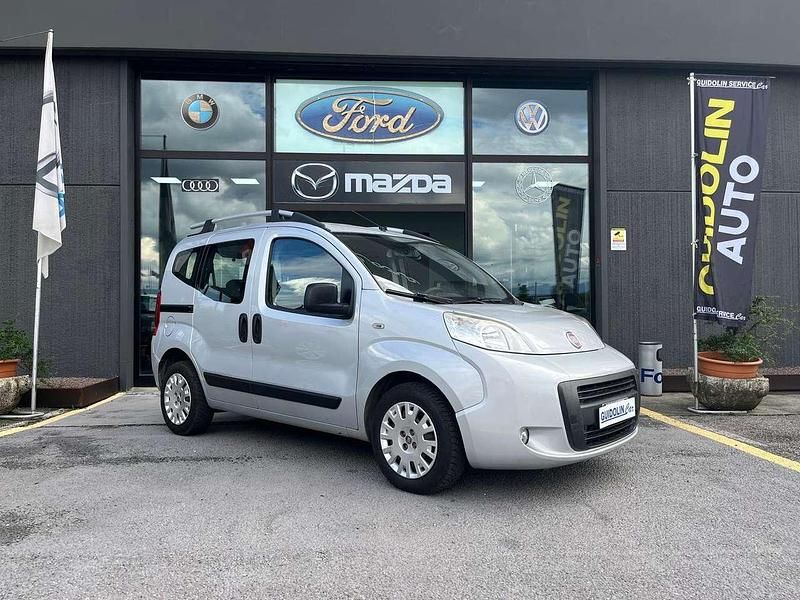 Usata Fiat Qubo Trekking 75 CV (55 kW) 2011 Argento Monovolume