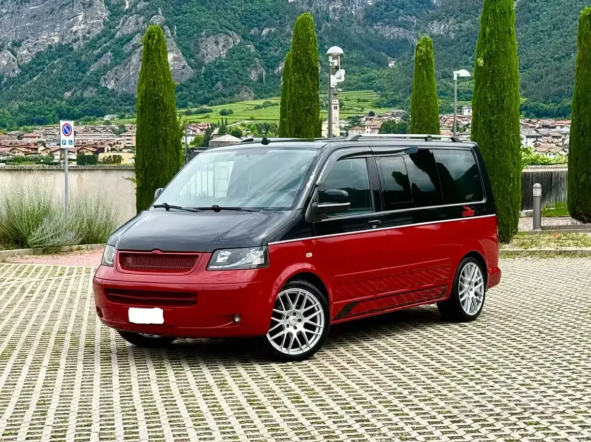 Usata VW Multivan Comfortline 174 CV (127 kW) 2005 Nero Monovolume