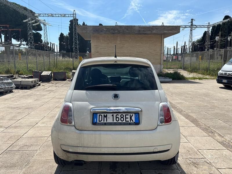 Usata Fiat 500 75 CV (55 kW) 2007 Bianco Utilitaria