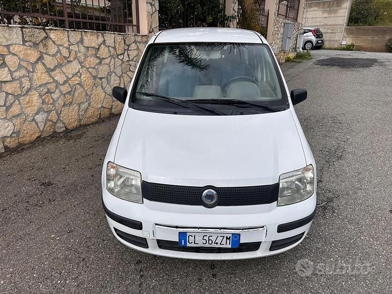 Usata Fiat Panda Active 54 CV (39 kW) 2004 Bianco Utilitaria