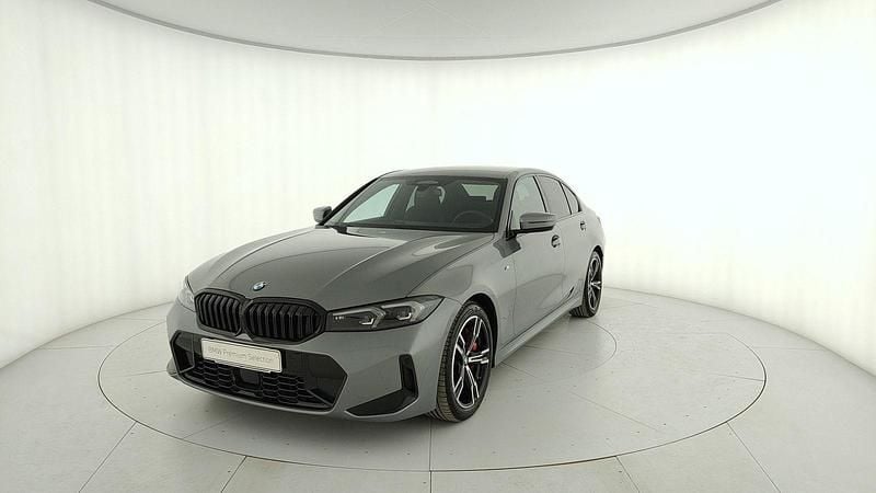 Usata BMW 320e M Sport 190 CV (139 kW) 2025 Grigio Berlina