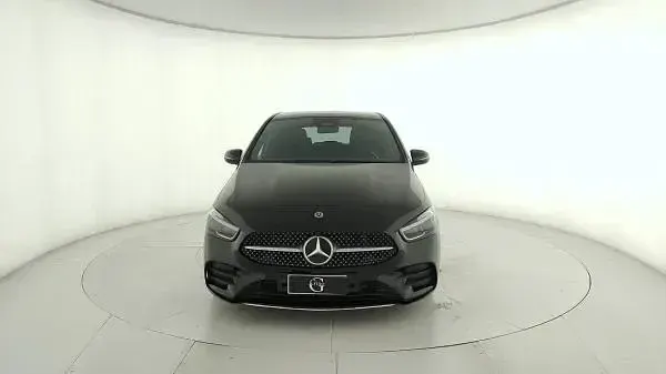 Usata Mercedes B180 Advanced Plus 116 CV (85 kW) 2025 Nero Utilitaria