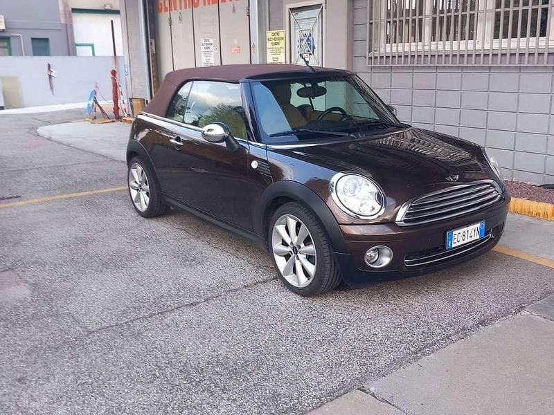 Usata 2011 Mini Cooper Cabriolet Cabrio | 8000 € (Molto cara) - Immagine 1/4