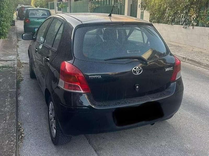 Usata Toyota Yaris Sol 101 CV (74 kW) 2009 Nero Berlina