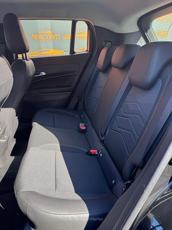 Usata Jeep Avenger Altitude 101 CV (74 kW) 2025 Beige SUV