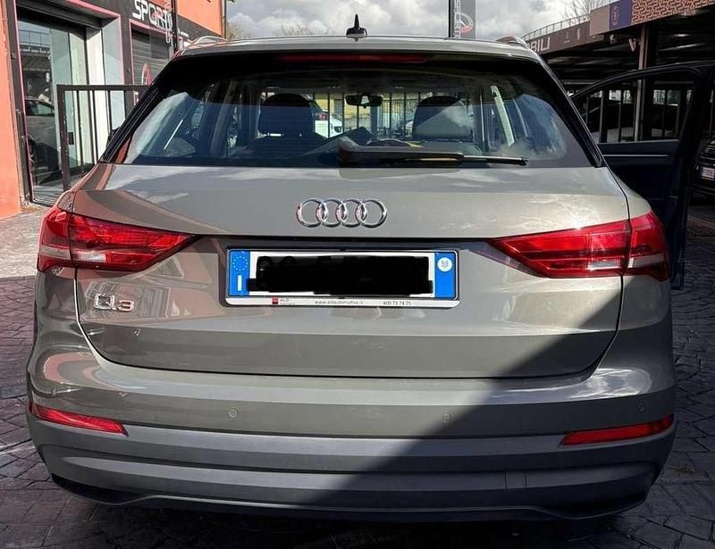 Usata Audi Q3 Business Plus 150 CV (110 kW) 2020 Grigio SUV