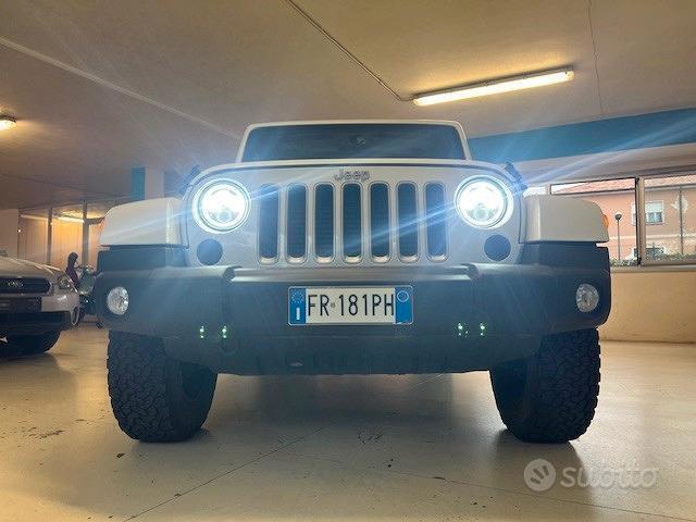 Venduto Jeep Wrangler SAHARA UNLIMITE. - auto usate in vendita