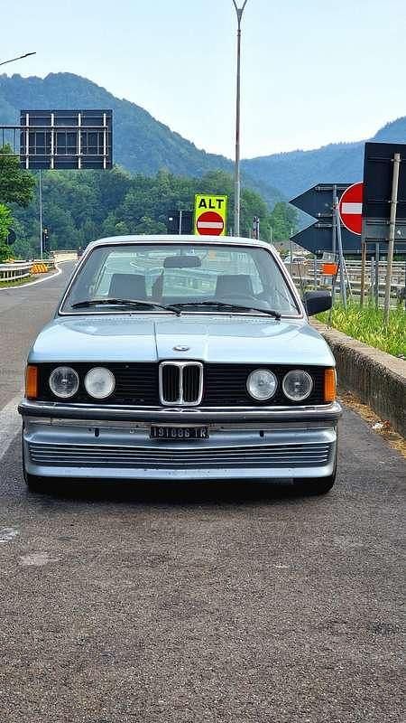 Usata BMW 318 135 CV (99 kW) 1980