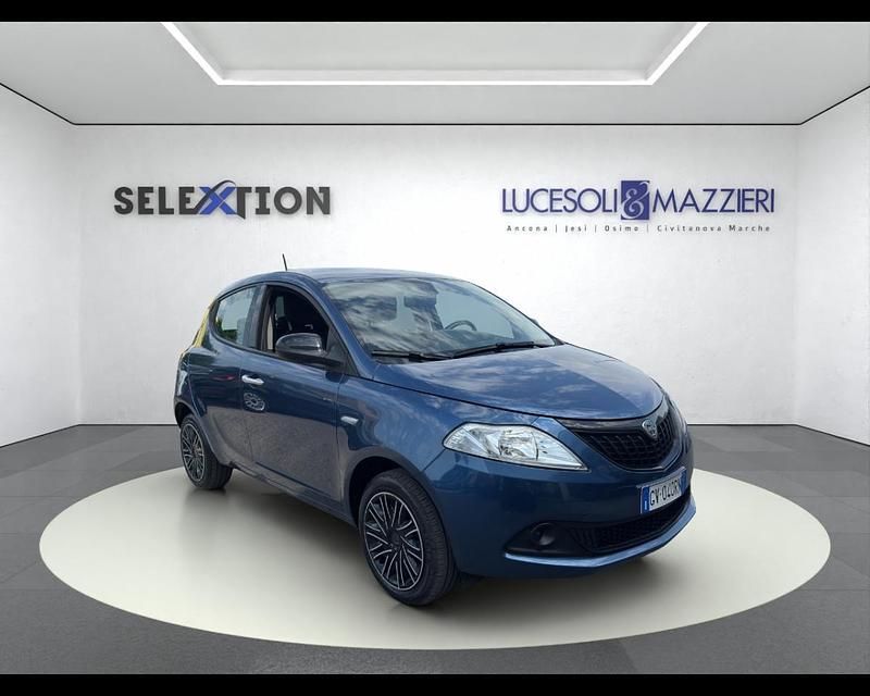 Usata Lancia Ypsilon S 69 CV (50 kW) 2024 Blu Utilitaria