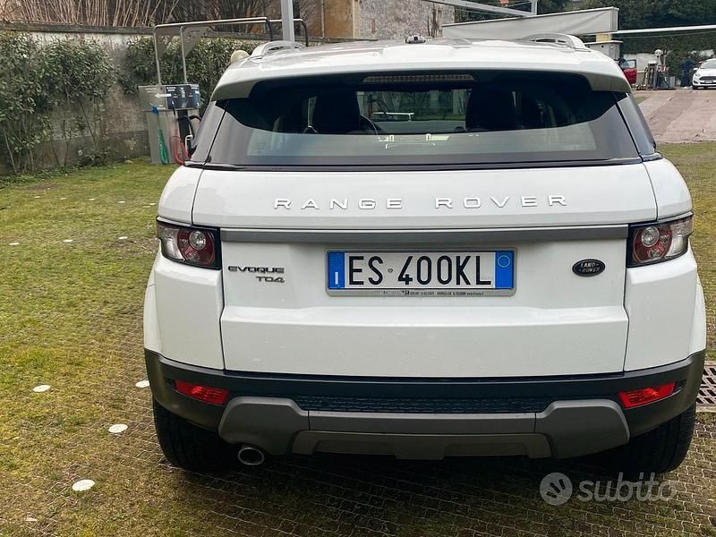 Gebraucht Land Rover Range Rover evoque Pure 150 PS (110 kW) 2013 Weiß SUV