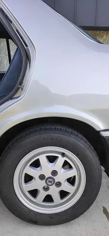 Usata Lancia Thema 166 CV (122 kW) 1987 Argento Berlina