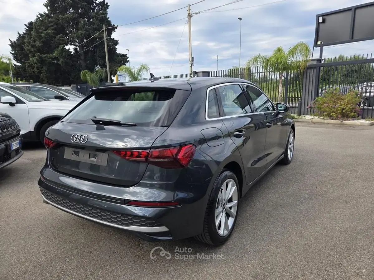 Usata Audi A3 Advanced 150 CV (110 kW) 2025 Grigio Berlina