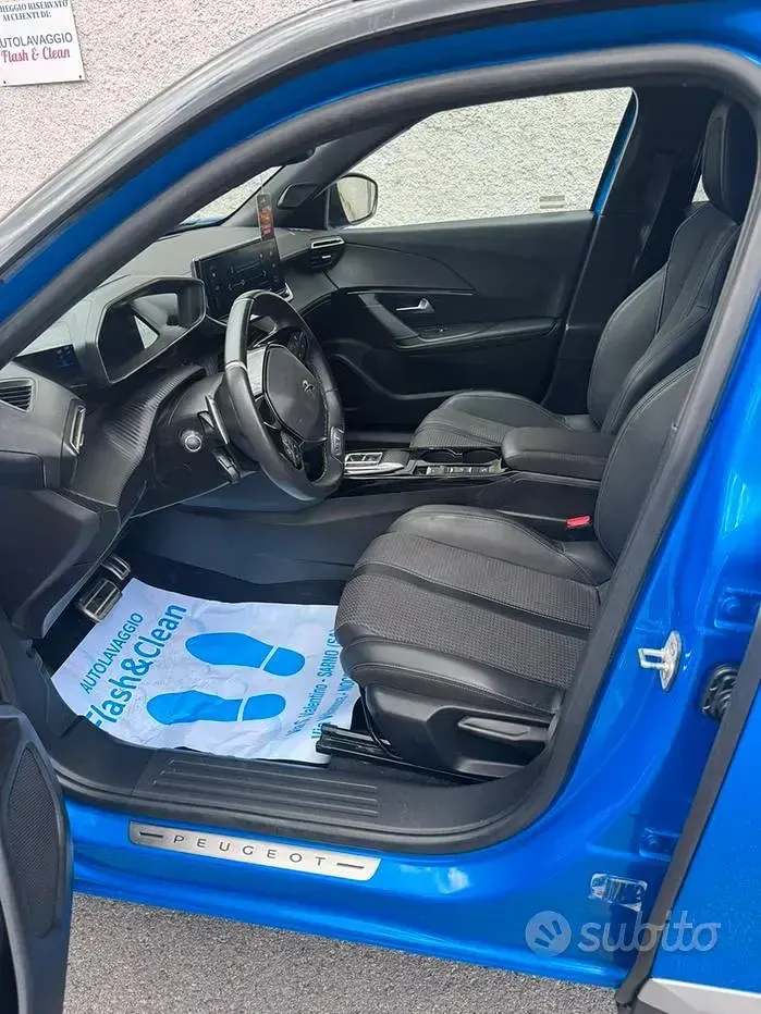 Usata Peugeot 2008 GTi 131 CV (96 kW) 2022 Blu SUV
