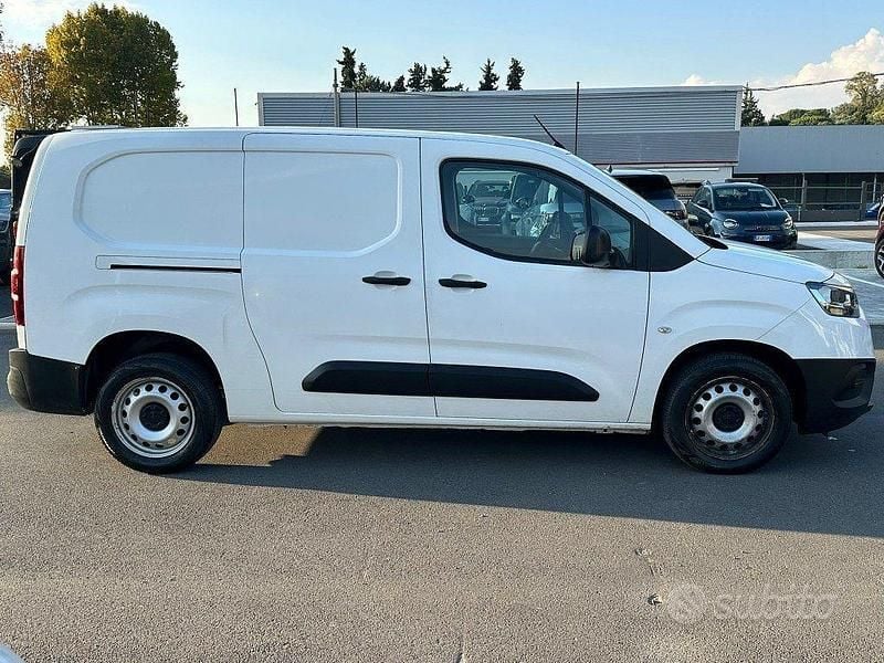 Usata Toyota Proace City City 131 CV (96 kW) 2021 Bianco Monovolume
