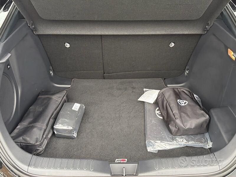 Usata Toyota C-HR Sport 2024 Grigio SUV