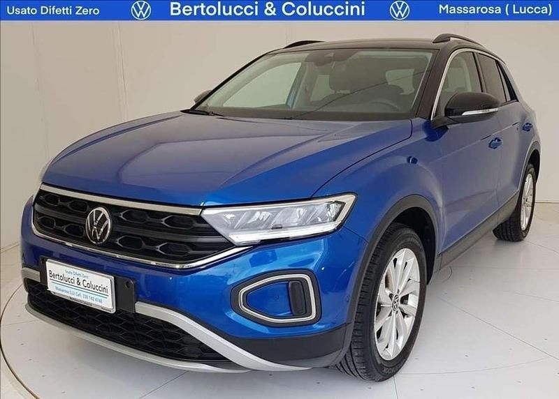 Usata VW T-Roc Life 110 CV (80 kW) 2024 Blu SUV