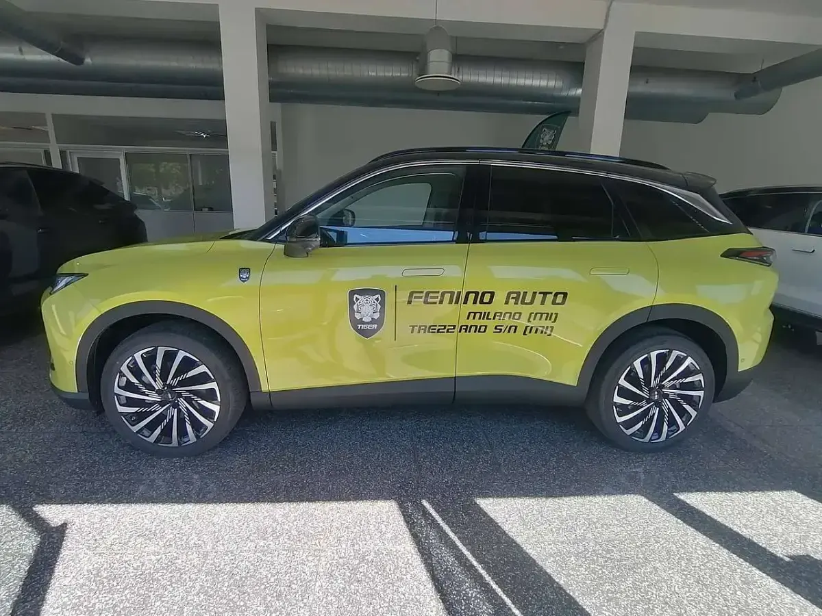 Nuova Tiger Six 177 CV (130 kW) 2026 Rosso SUV