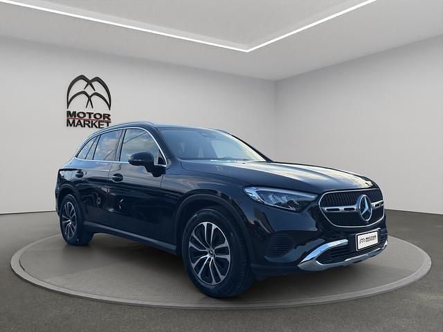 Usata Mercedes GLC220 Advanced 197 CV (144 kW) 2025 Nero / black SUV