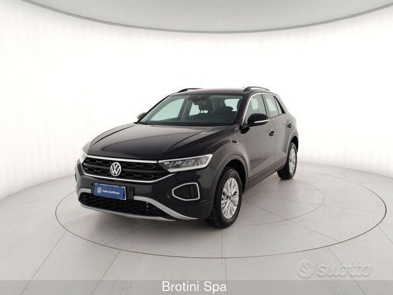 Usata VW T-Roc Life 150 CV (110 kW) 2024 Nero SUV