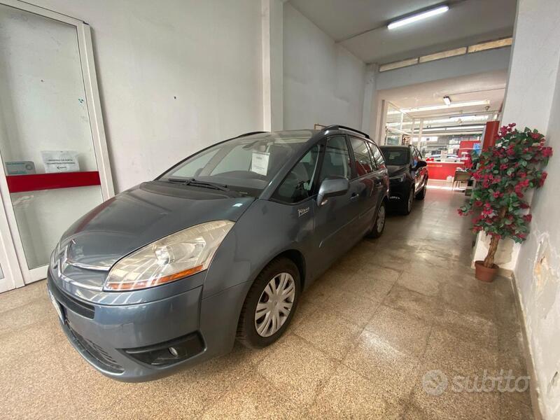 Usato 2008 Citroën Grand C4 Picasso 1.7 Benzin 125 CV (3.500 €)