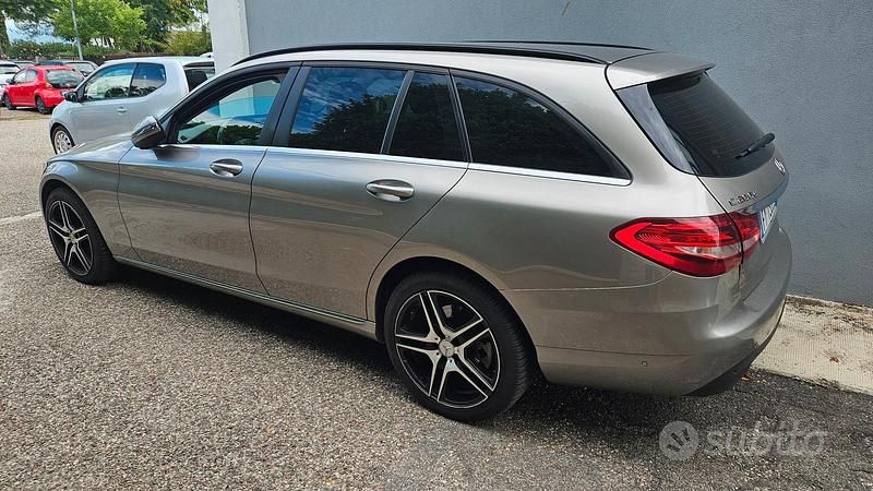 Usata Mercedes C200 160 CV (117 kW) 2019 Station wagon