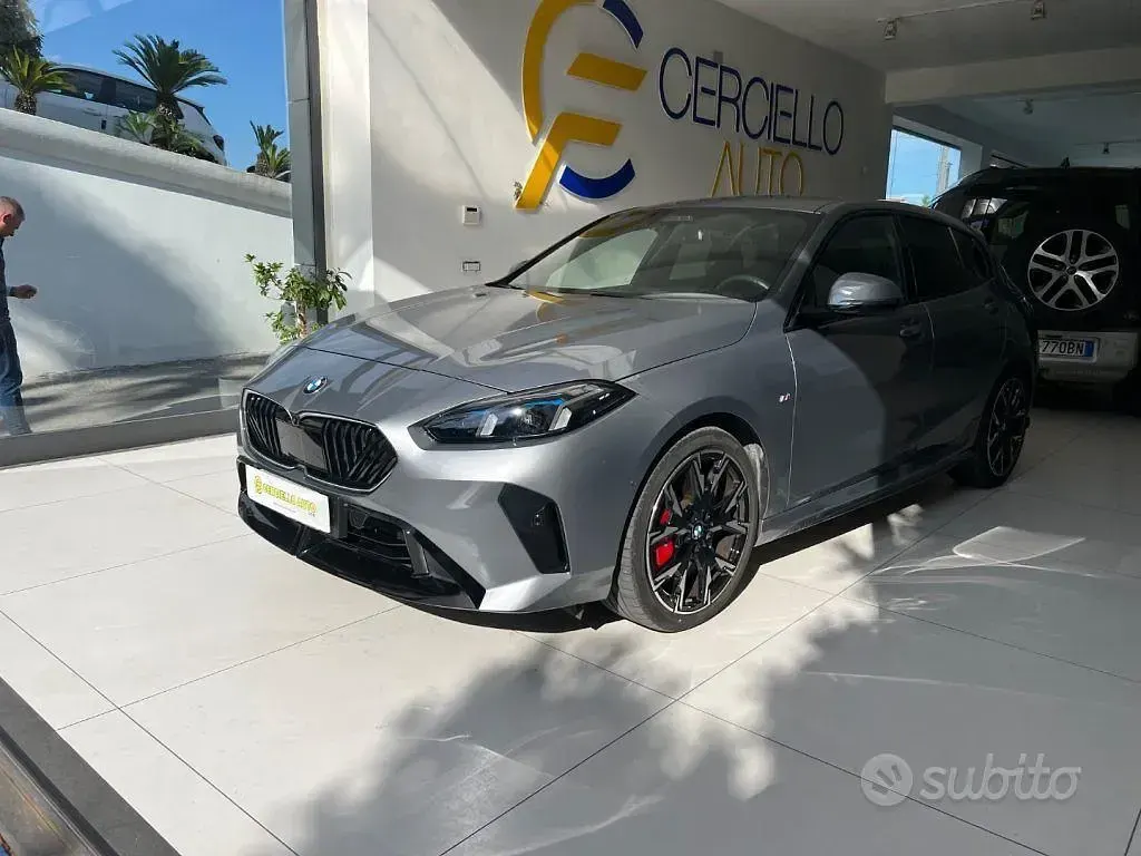 Usata BMW 118 M Sport 150 CV (110 kW) 2025 Grigio metallizzato Utilitaria